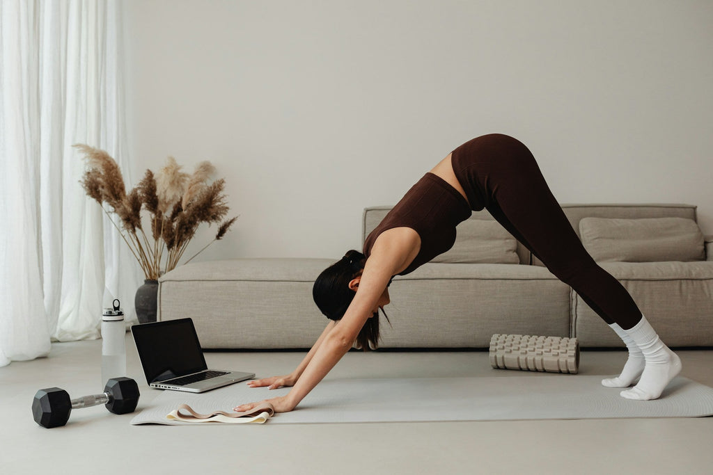 Are Thin Pilates Grip Socks Enough for Outdoor Sessions?