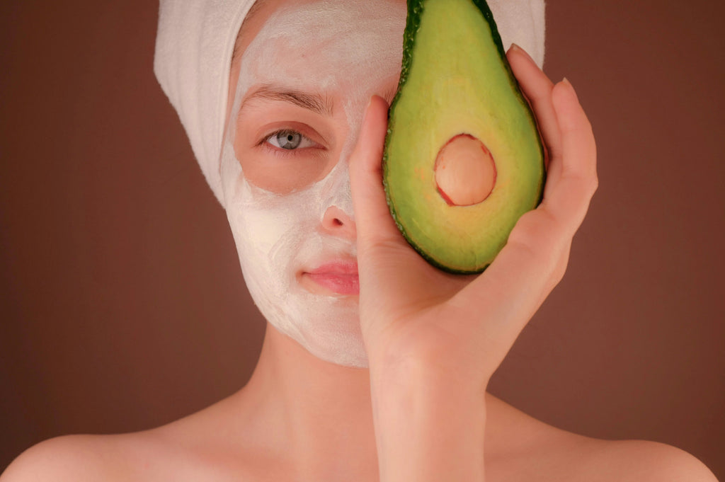 Clean Ingredients: Decoding the Benefits of All-Natural Skincare Products for Active Women